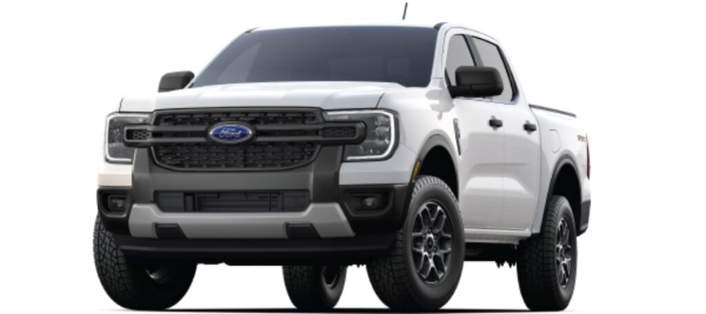 Ford Ranger Este pick up cuenta con un motor diésel de 2.0L bi-turbo. Ofrece equilibrio entre potencia y eficiencia. Estructura robusta, capacidad todo terreno y un toque de 405 NM